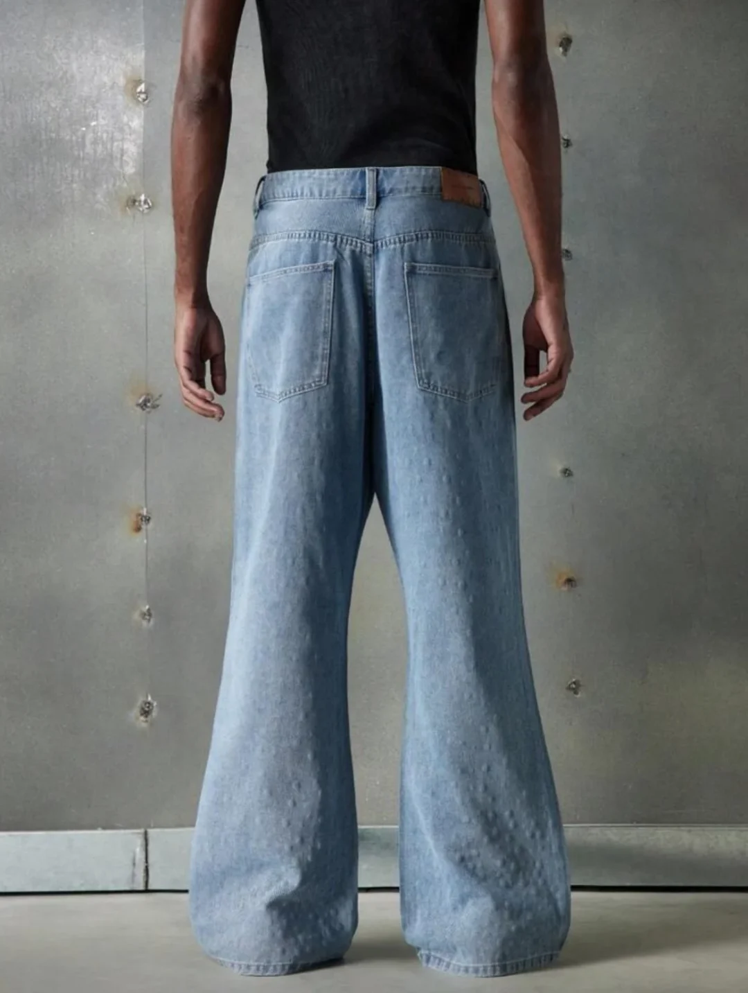 Ảnh 6 của Quần jeans đính đá ống loe nam