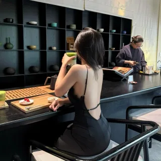 Photo 2 of Váy lụa yếm nữ