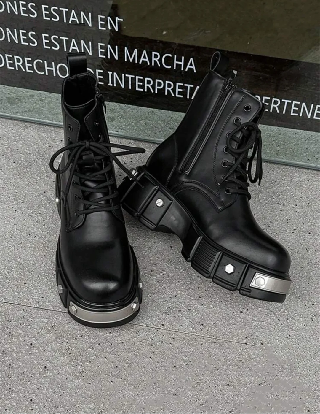 Ảnh 1 của Boots da đen nam cao gót