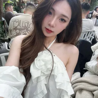 Ảnh 4 của Váy hở lưng sexy