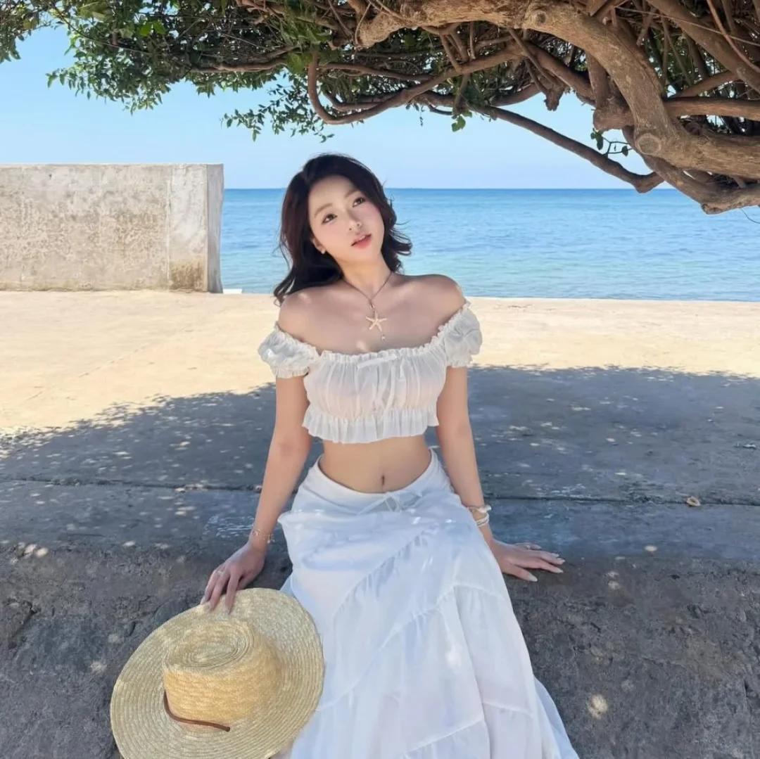 Ảnh 2 của Set váy nàng thơ đi biển