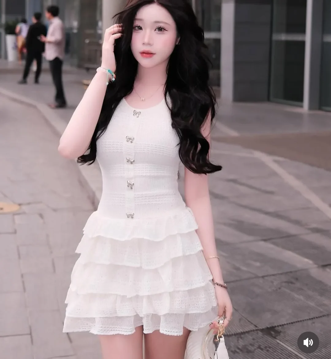 Ảnh 2 của Váy len tăm ôm dáng nữ