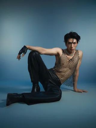 Photo 4 of Set áo lưới và quần da nam