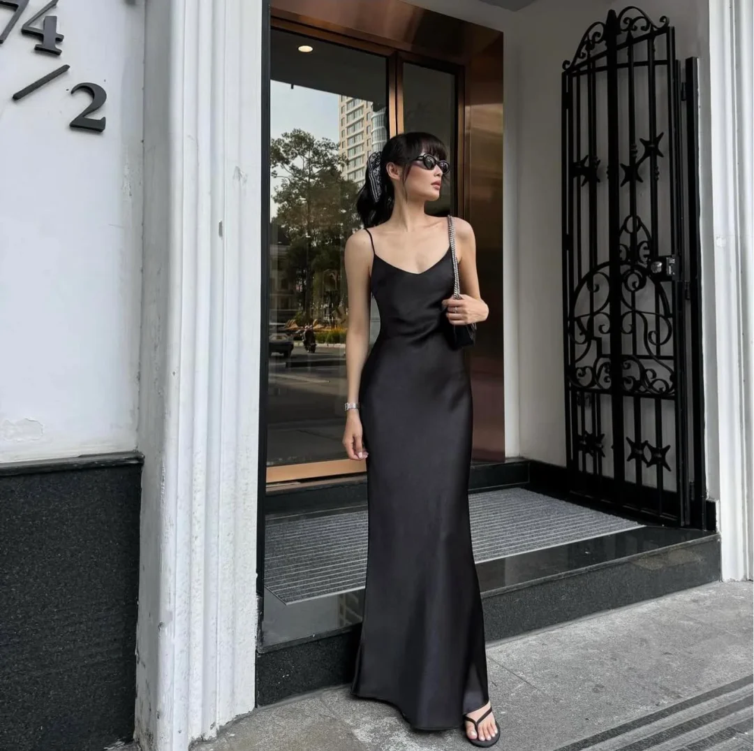 Ảnh 7 của Váy lụa cut lưng nữ