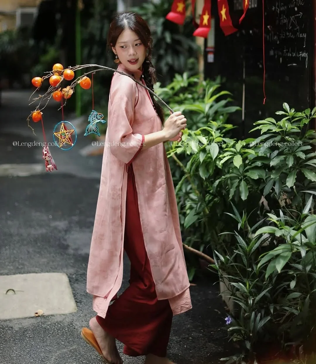 Photo 5 of Váy thuê LÈNG DÈNG