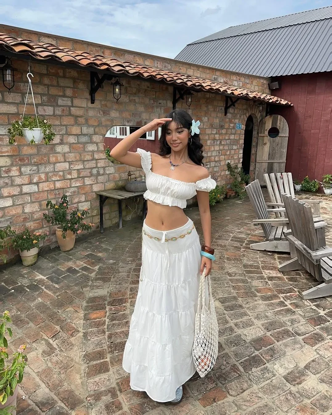 Ảnh 2 của Set áo và chân váy Doris Fiona
