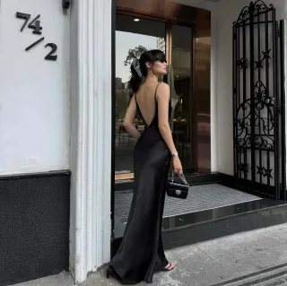 Ảnh 1 của Váy lụa cut lưng nữ
