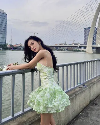 Photo 4 of Váy mini Catherine nữ