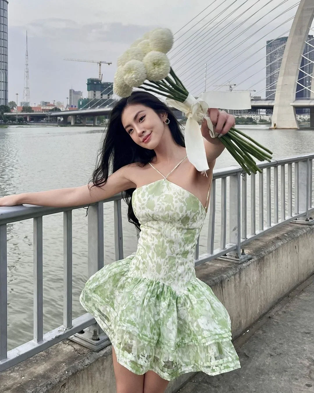 Photo 1 of Váy mini Catherine nữ