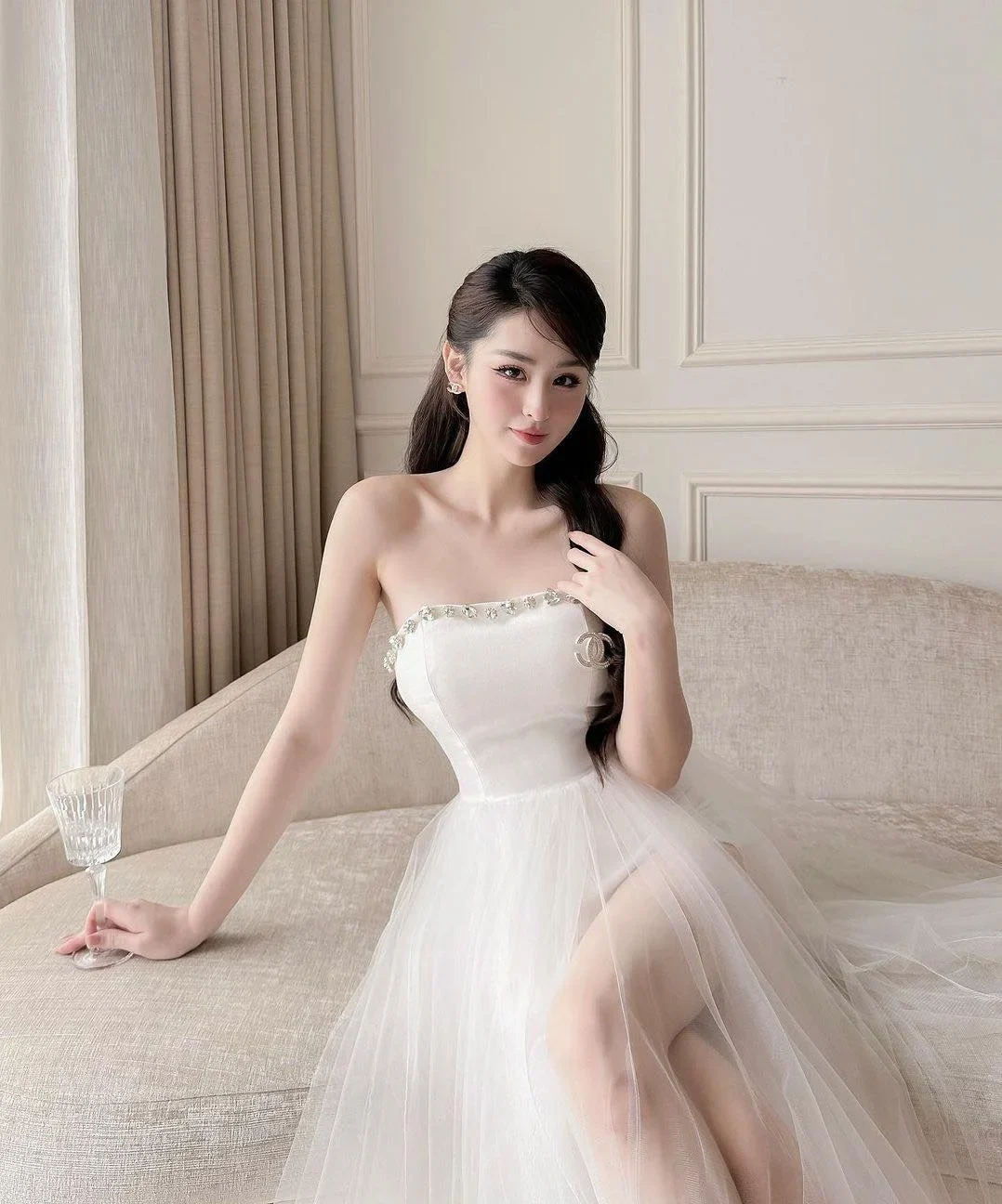 Ảnh 2 của Đầm Snow White