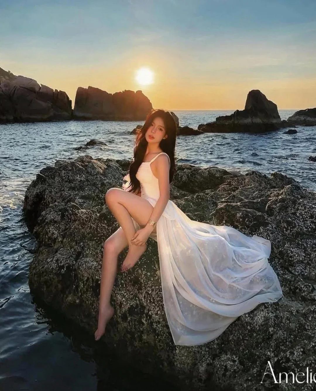 Ảnh 2 của Váy Astra Dress