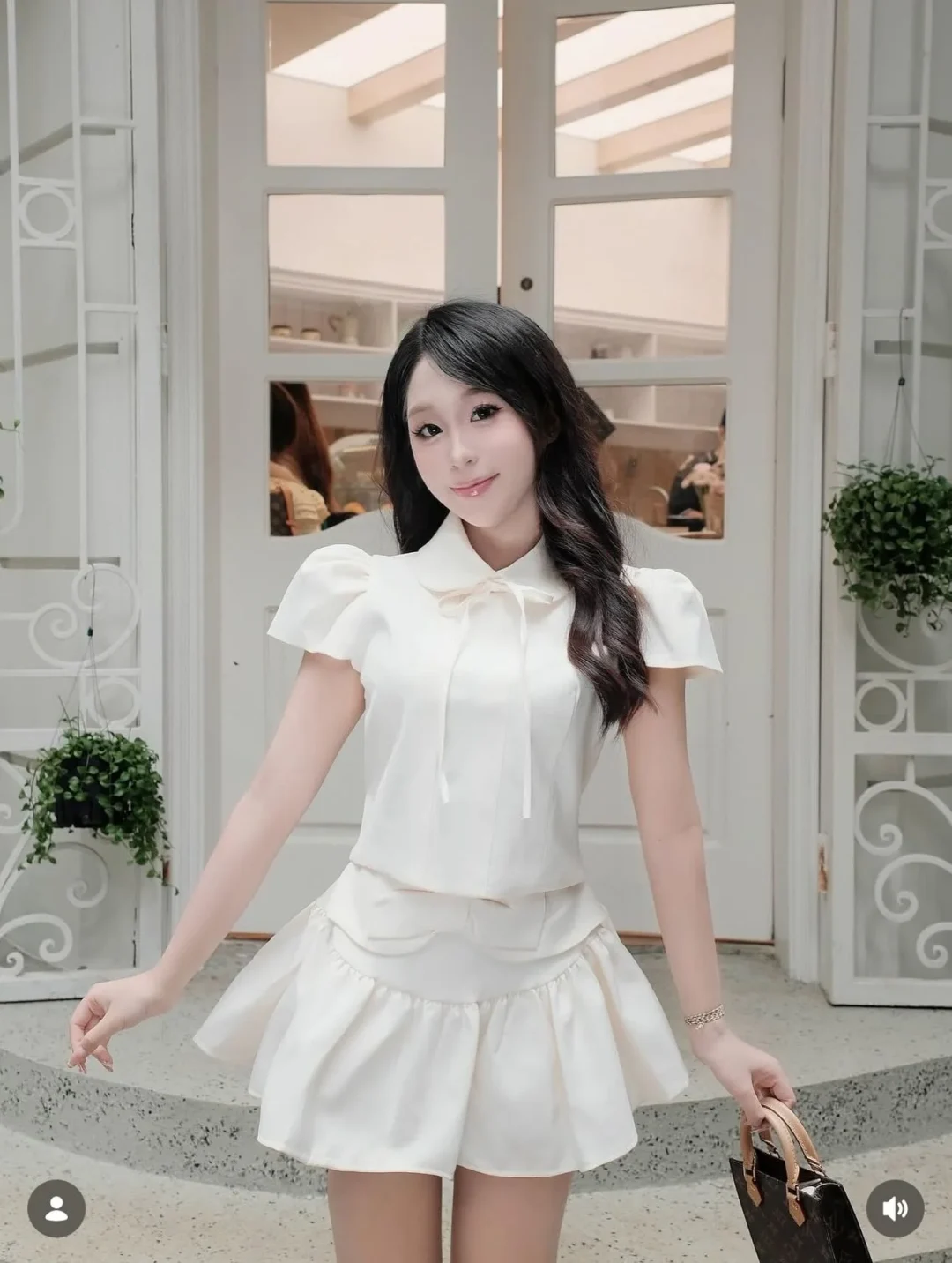 Photo 5 of Set áo váy trắng tay phồng nữ