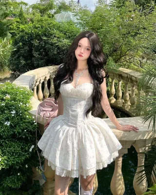 Ảnh 1 của Đầm corset trắng hoa nhí size M