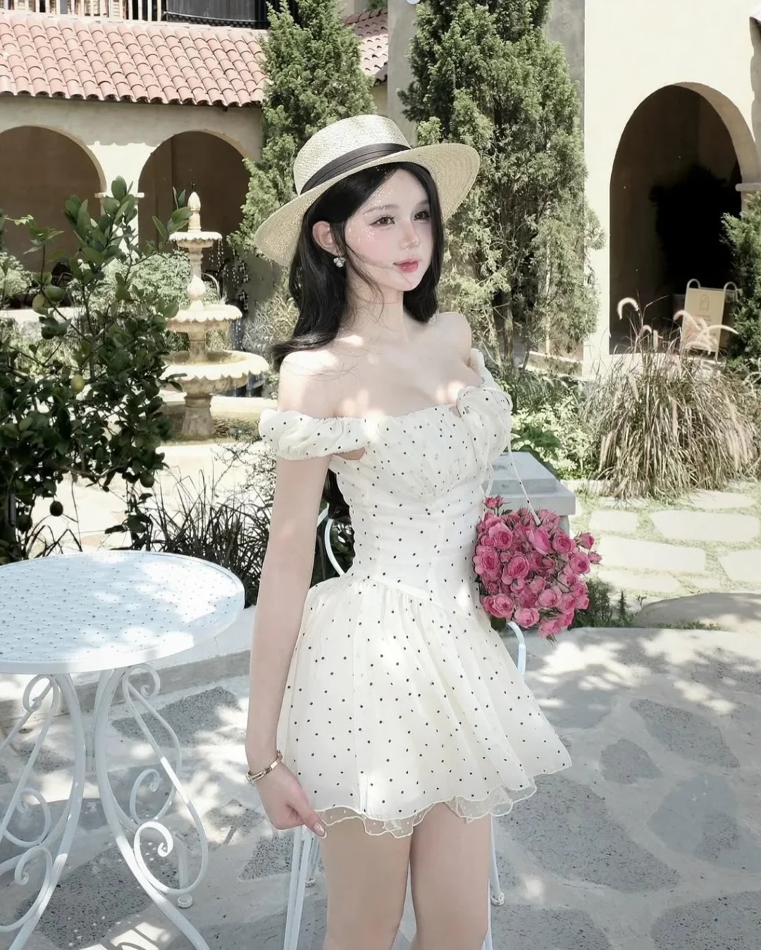 Photo 1 of Đầm ngắn chấm bi trễ vai voan nữ