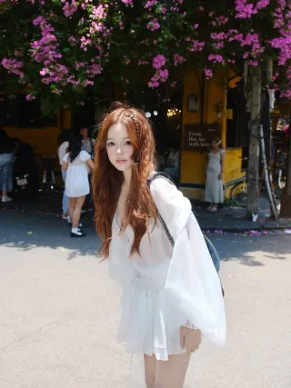 Ảnh 1 của Váy trắng mini tay phồng Chouchou nữ