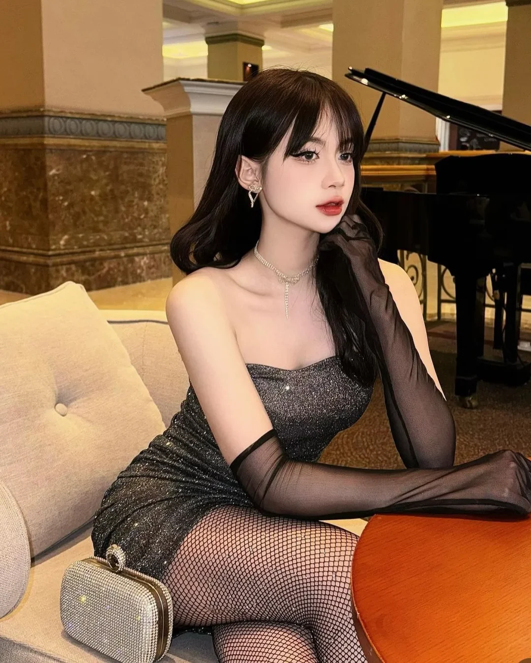 Ảnh 1 của Đầm kim sa đen Erina size M L