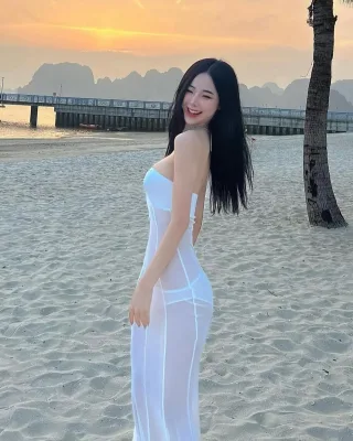 Photo 3 of Váy lưới trắng cut-out bodycon nữ