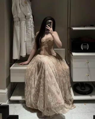 Ảnh 1 của Đầm dạ hội ren be size M