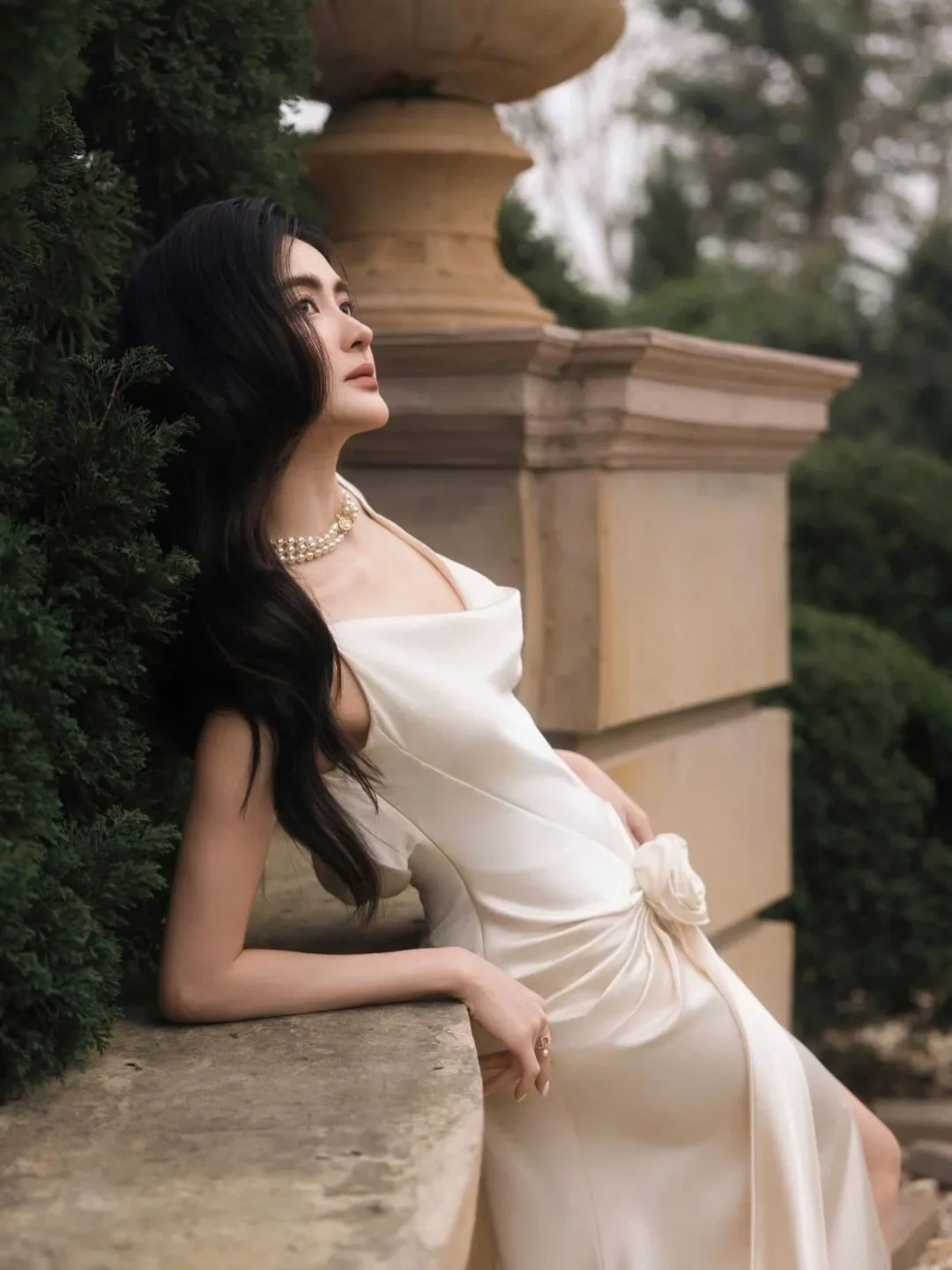 Ảnh 9 của Váy dài satin kem thanh lịch size M
