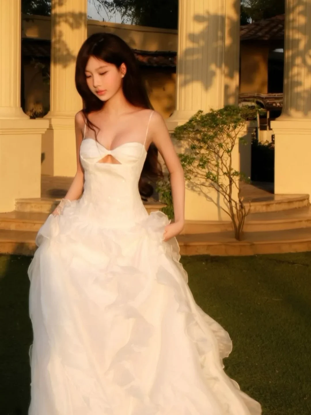 Ảnh 2 của Váy cưới trắng công chúa voan lụa nữ