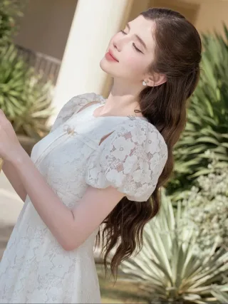 Ảnh 4 của Váy ren trắng maxi tay phồng nữ