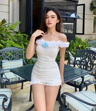 Ảnh 1 của Đầm mini trắng trễ vai size S