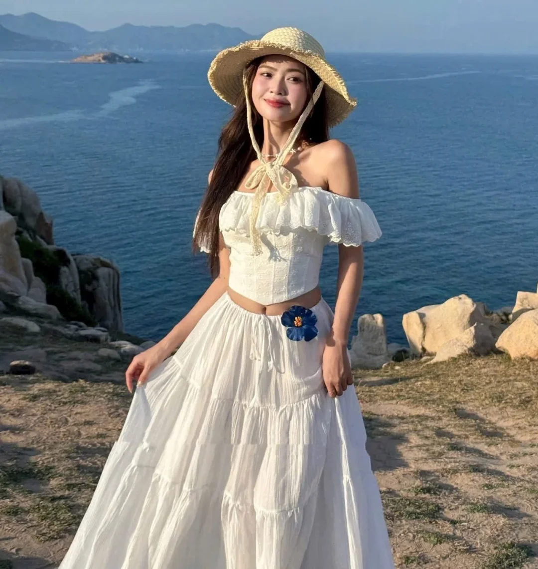 Ảnh 2 của Váy maxi trắng trễ vai boho nữ