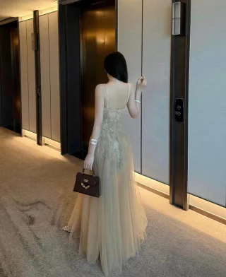 Ảnh 2 của Váy dạ hội ren dài nude size S
