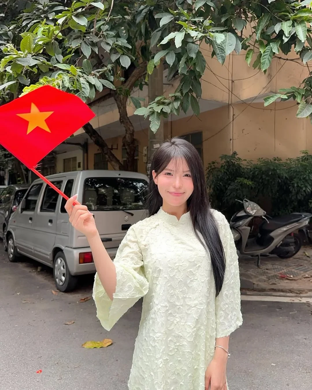 Ảnh 5 của Áo dài trắng truyền thống nữ cho thuê