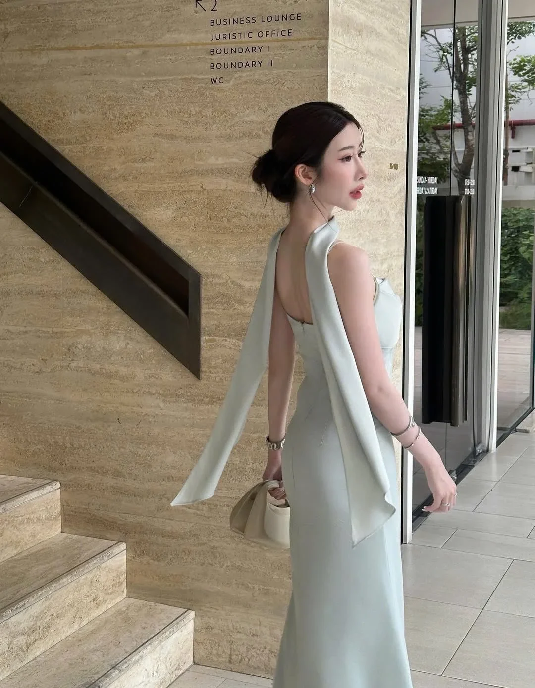 Ảnh 2 của Váy dạ hội lụa xanh mint maxi nữ