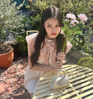 Photo 4 of Đầm trắng nơ hồng Nana Aguja size S M L