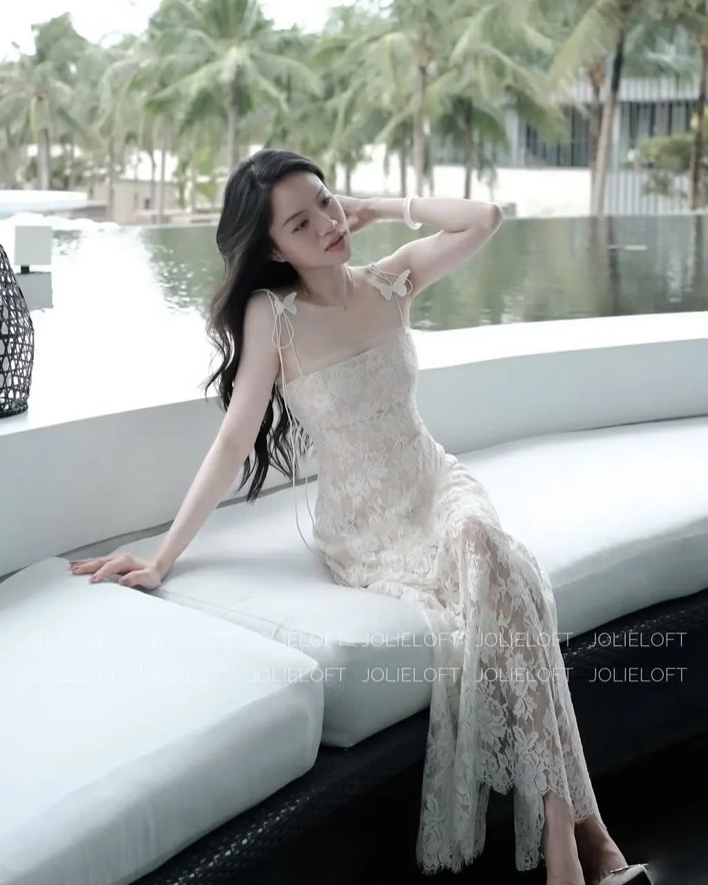 Ảnh 4 của Váy maxi ren trắng hottrend chụp ảnh