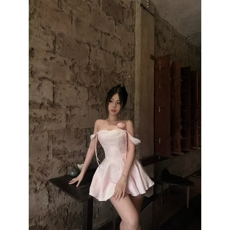 Ảnh 3 của Váy mini hồng pastel corset trễ vai nữ