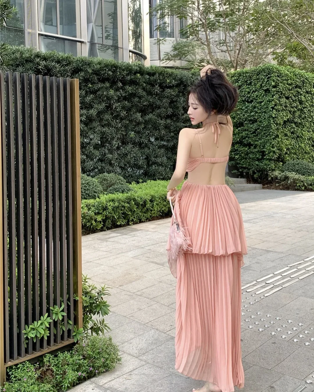 Photo 4 of Váy maxi xếp nếp hồng đào nữ