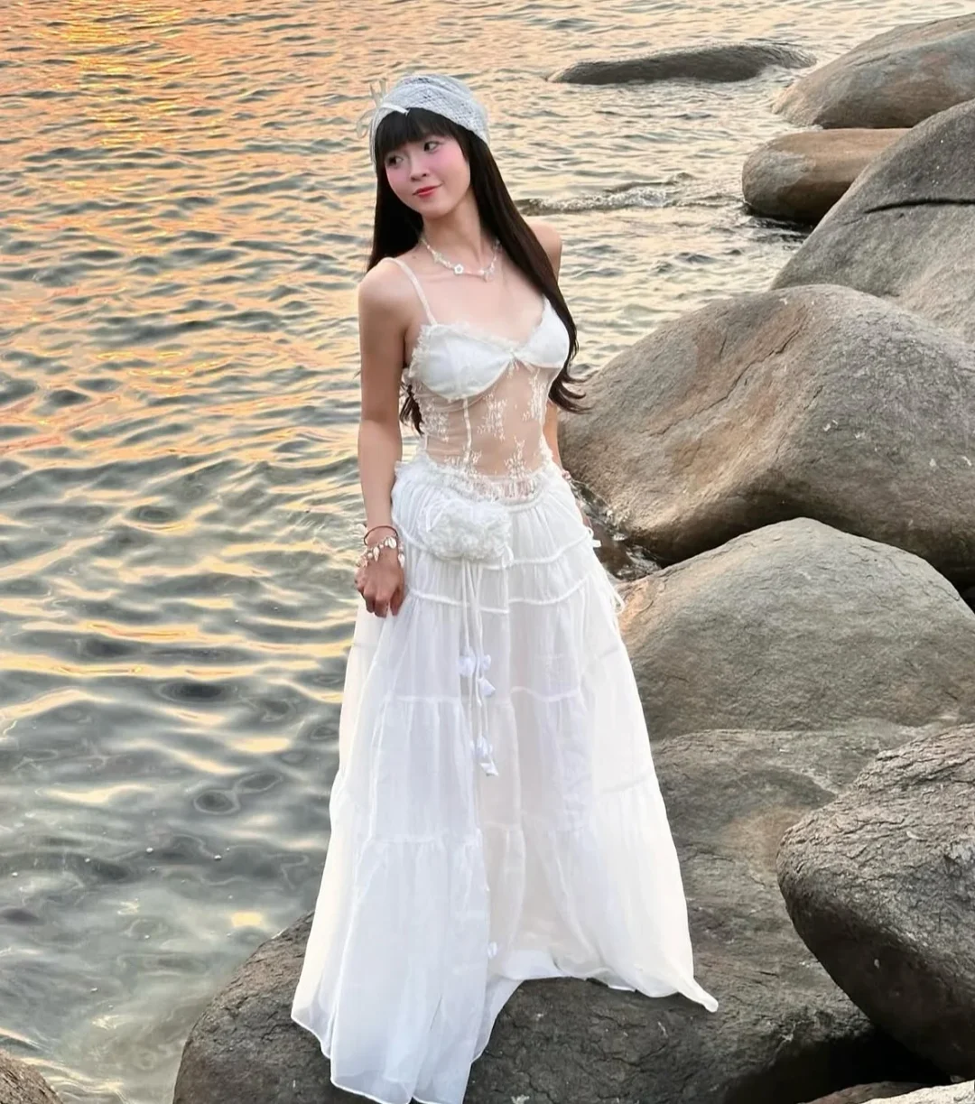 Photo 4 of Váy maxi trắng voan boho nữ
