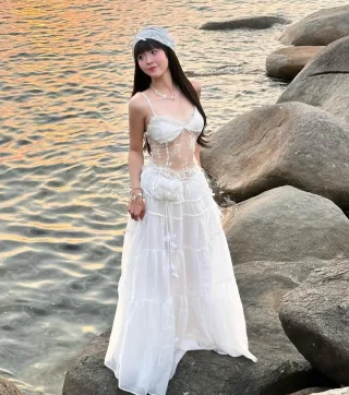 Photo 4 of Váy maxi trắng voan boho nữ