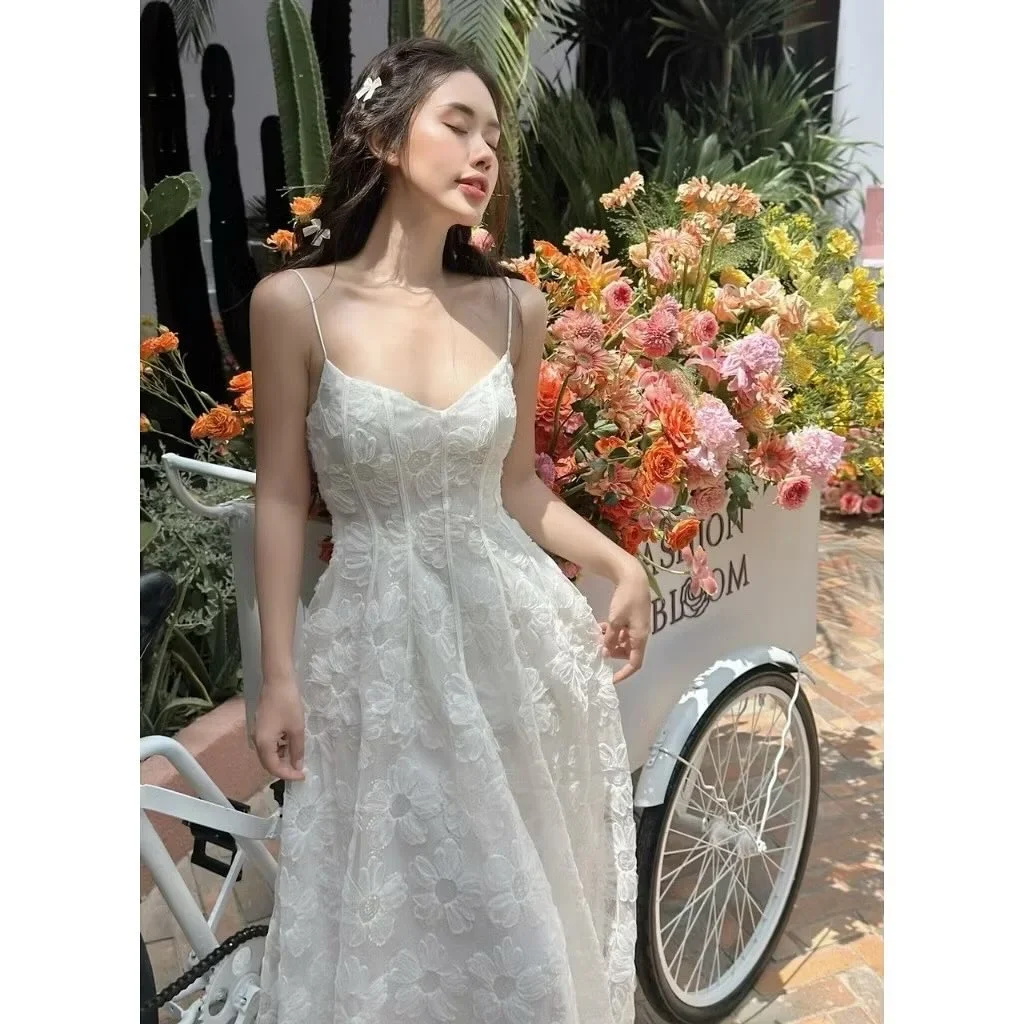 Ảnh 4 của Váy maxi ren hoa trắng nữ