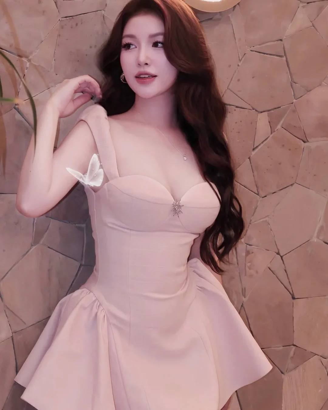 Photo 3 of Váy ngắn dự tiệc hồng pastel size M