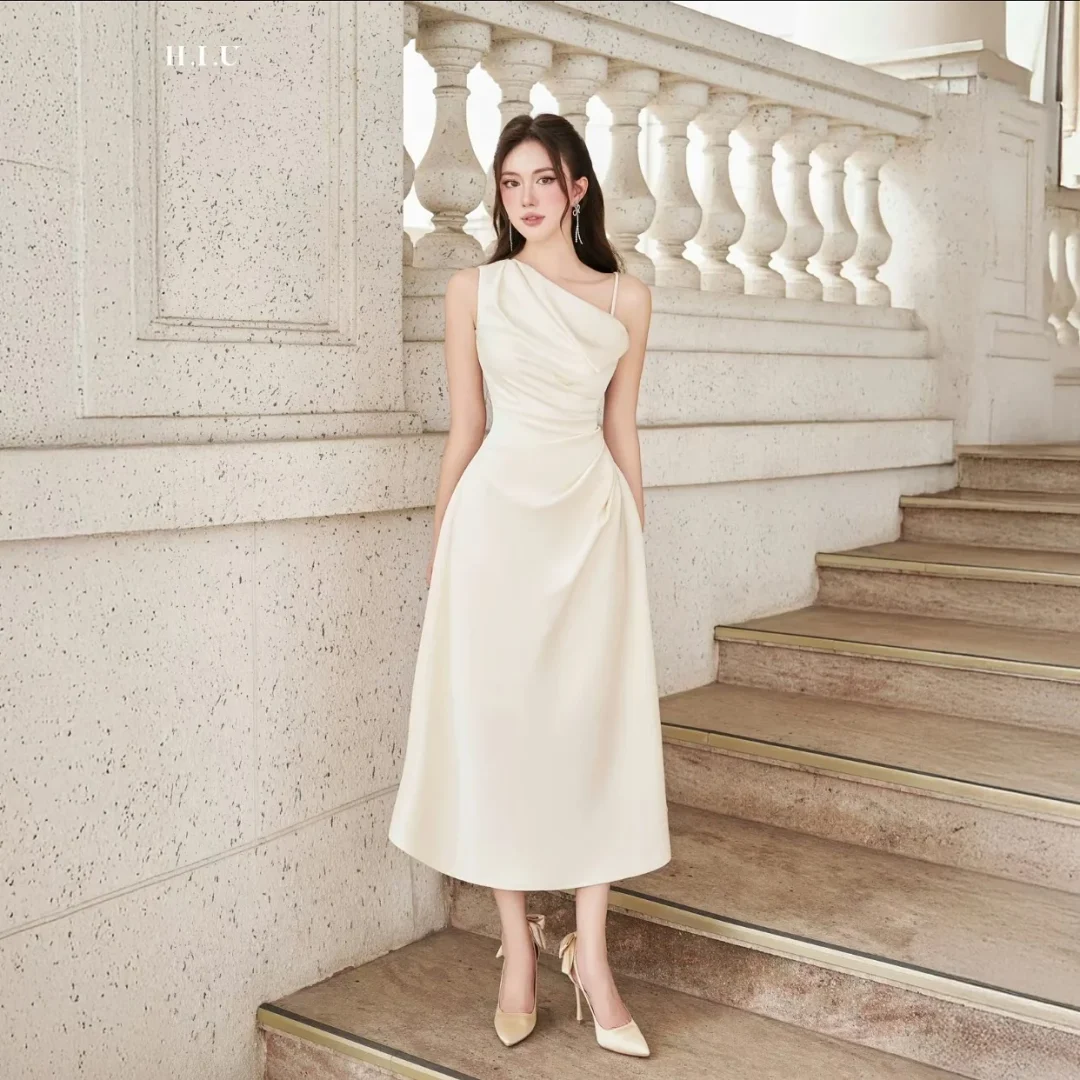 Ảnh 4 của Váy maxi một vai màu kem nữ