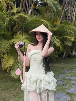 Ảnh 2 của Đầm corset bèo nhún xanh mint Ameliee