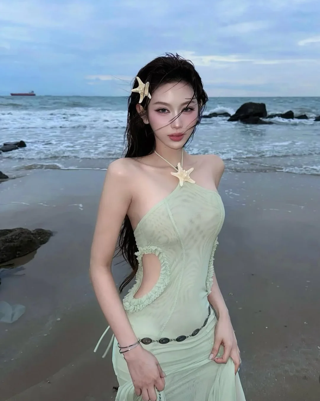 Ảnh 5 của Váy maxi xanh mint cut-out voan nữ