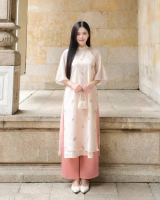 Ảnh 1 của Áo dài nữ thêu hoa hồng nhạt