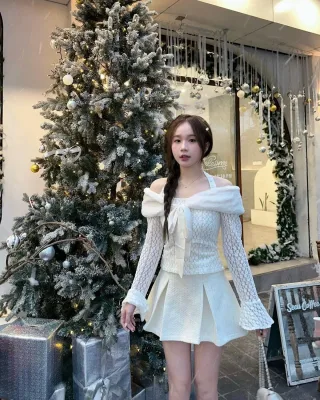 Ảnh 4 của Set Áo Váy Trắng Trễ Vai Nữ