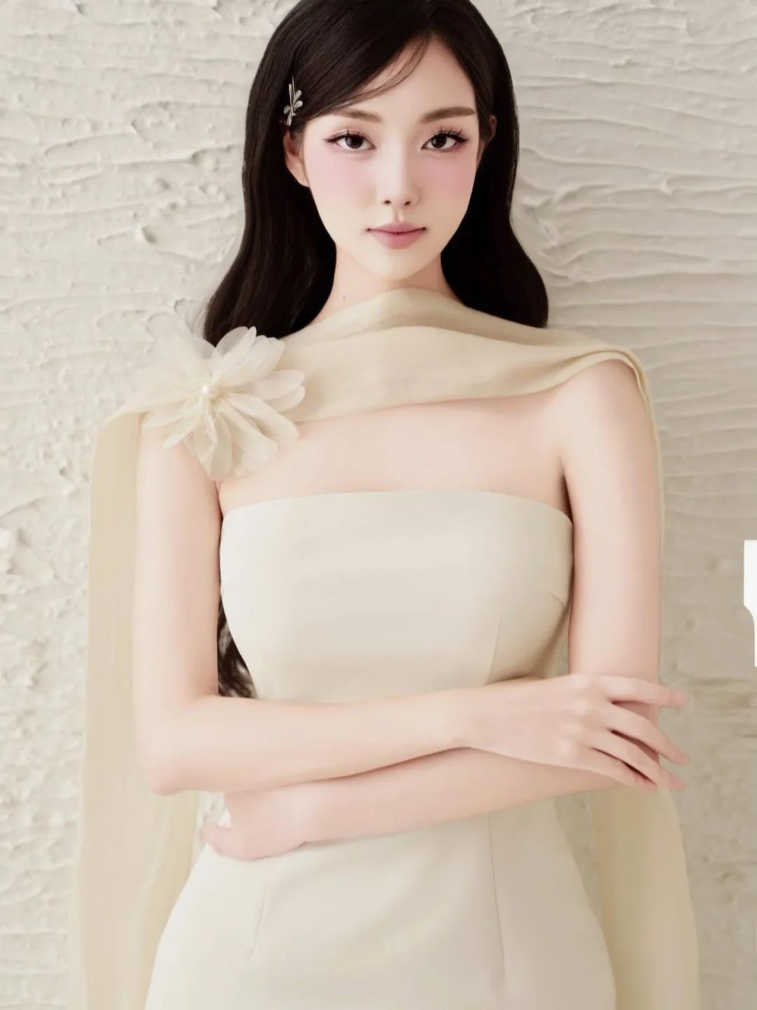 Photo 3 of Váy maxi cách tân màu kem nữ
