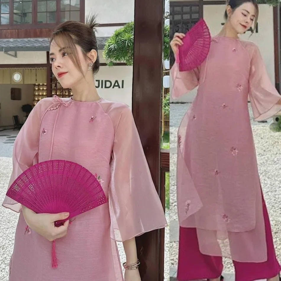 Photo 2 of Áo dài cách tân đỏ nữ cho thuê