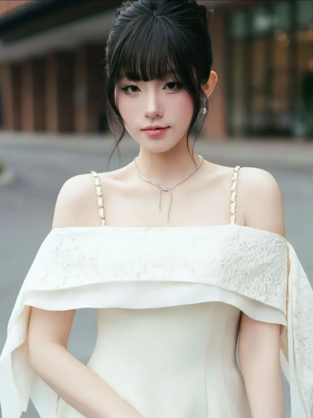 Ảnh 1 của Váy trễ vai ren trắng Zamy nữ