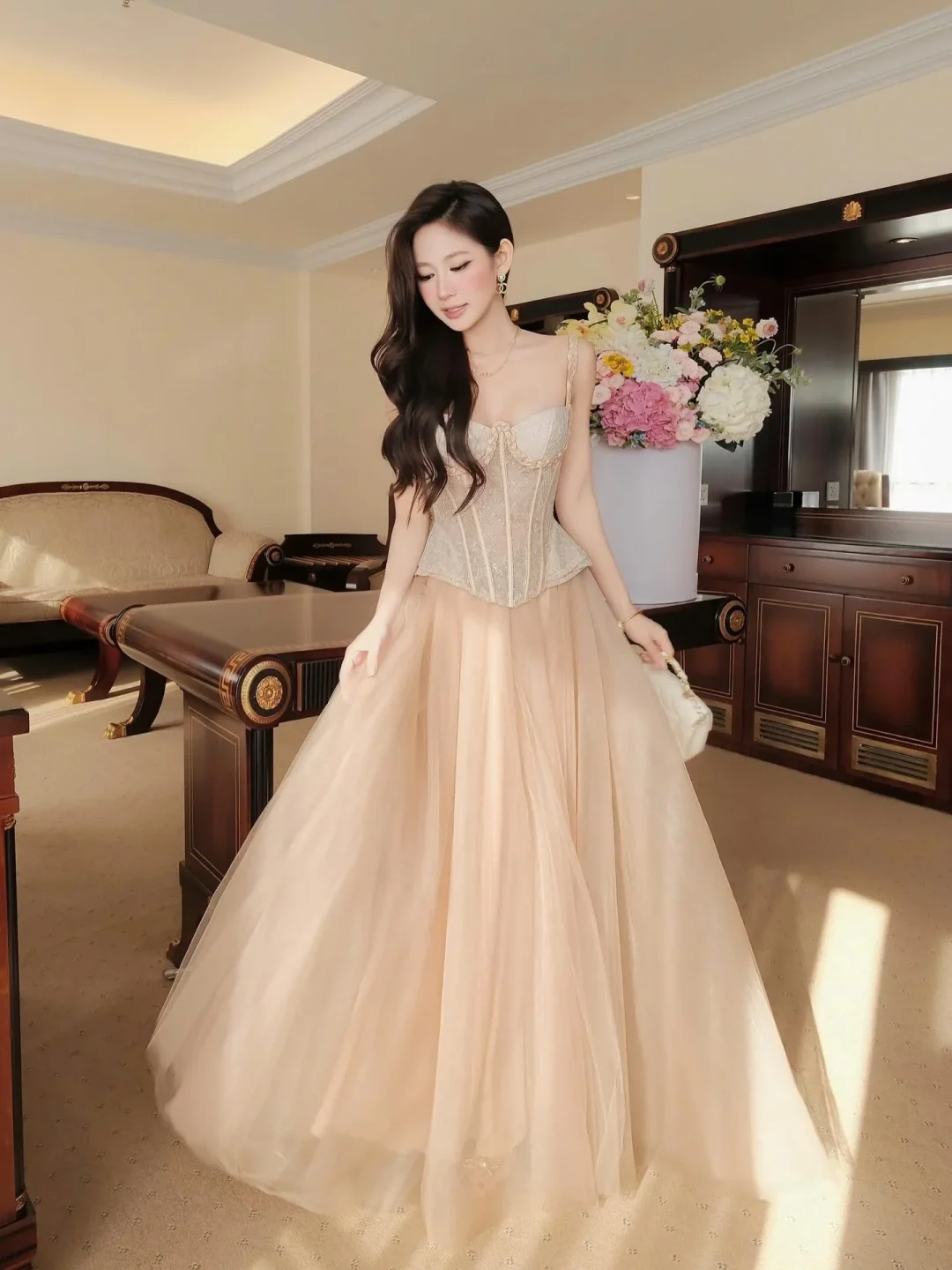 Ảnh 1 của Đầm dạ hội voan be ren ngực nữ
