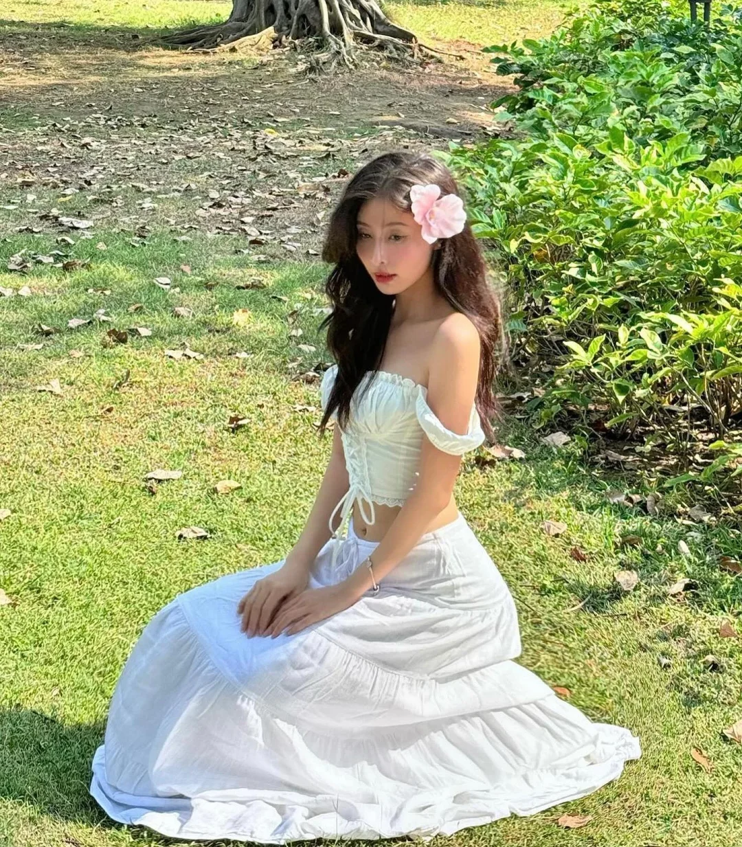 Ảnh 2 của Set croptop váy maxi trắng nữ boho