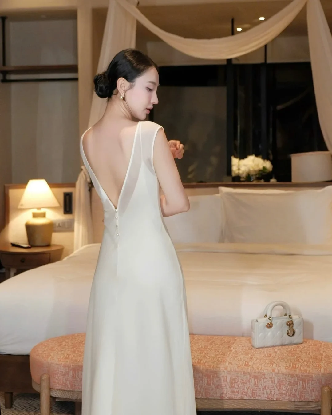 Ảnh 4 của Đầm maxi trắng thanh lịch nữ
