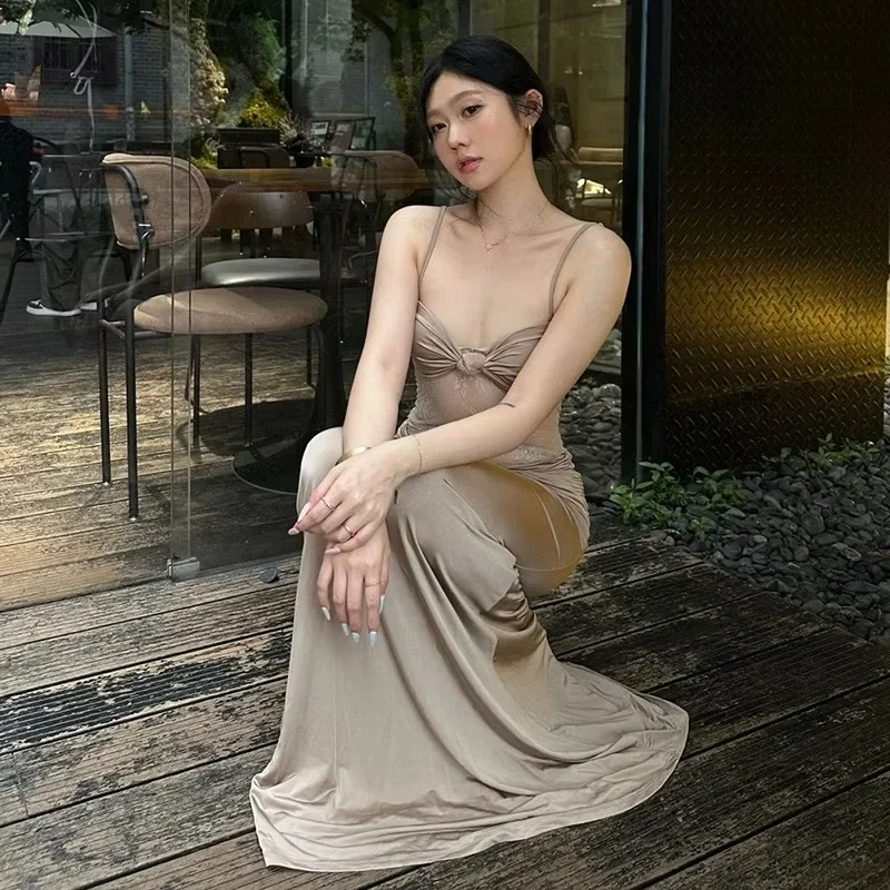 Photo 3 of Đầm maxi lụa be nhạt ôm body nữ
